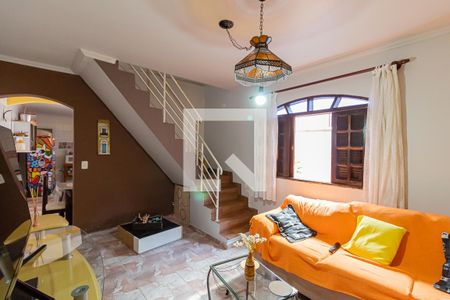 Sala de TV de casa para alugar com 3 quartos, 250m² em Vila São Paulo, Ferraz de Vasconcelos