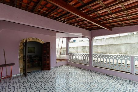 Casa para alugar com 250m², 3 quartos e 2 vagasVaranda da sala de estar