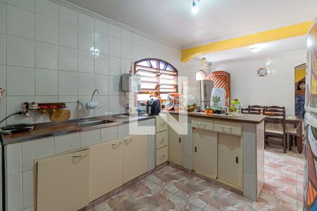 Casa para alugar com 250m², 3 quartos e 2 vagasCozinha