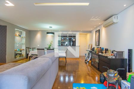 Sala de apartamento à venda com 3 quartos, 115m² em Vila Valparaíso, Santo André