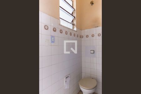 Casa para alugar com 128m², 3 quartos e 2 vagasBanheiro de Serviço