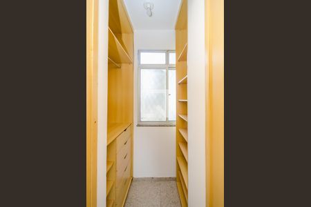 Apartamento para alugar com 75m², 2 quartos e 1 vagaCloset Quarto 1