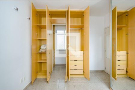 Apartamento para alugar com 75m², 2 quartos e 1 vagaQuarto 1