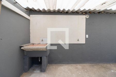 Casa para alugar com 50m², 2 quartos e 2 vagas Casa para alugar com 50m², 2 quartos e 2 vagasÁrea Externa