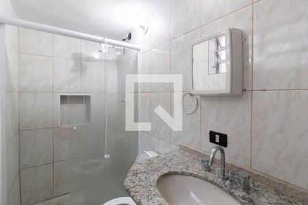 Casa para alugar com 50m², 2 quartos e 2 vagas Casa para alugar com 50m², 2 quartos e 2 vagasBanheiro