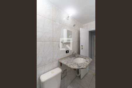 Casa para alugar com 50m², 2 quartos e 2 vagas Casa para alugar com 50m², 2 quartos e 2 vagasBanheiro