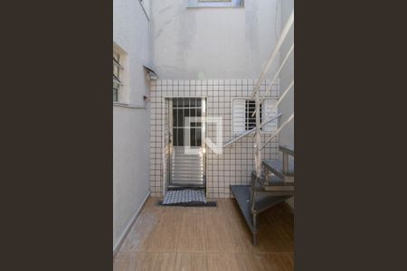 Casa para alugar com 50m², 2 quartos e 2 vagas Casa para alugar com 50m², 2 quartos e 2 vagasEntrada