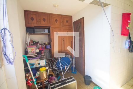 Apartamento à venda com 90m², 2 quartos e 1 vagaÁrea de Serviço