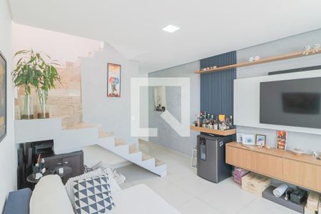 Sala de casa à venda com 3 quartos, 125m² em Cidade São Francisco, São Paulo
