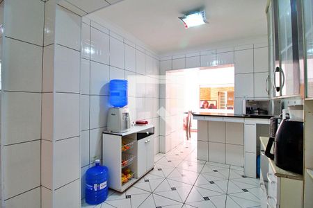 Casa à venda com 222m², 3 quartos e 2 vagasCozinha