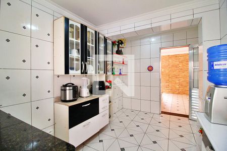 Casa à venda com 222m², 3 quartos e 2 vagasCozinha