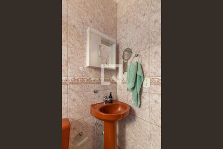 Casa à venda com 190m², 3 quartos e 2 vagasBanheiro da Suíte 2