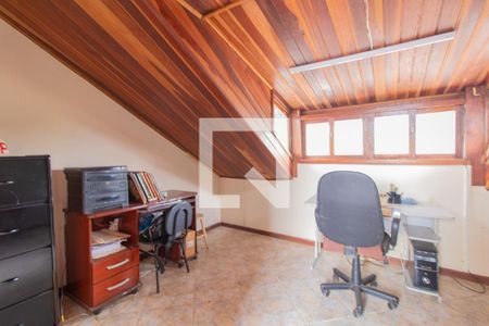 Casa à venda com 190m², 3 quartos e 2 vagasEscritório