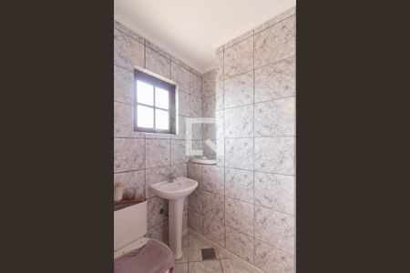 Casa à venda com 190m², 3 quartos e 2 vagasBanheiro