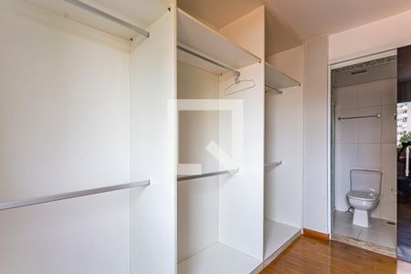 Apartamento à venda com 87m², 2 quartos e 2 vagas Apartamento à venda com 87m², 2 quartos e 2 vagasCloset da Suite