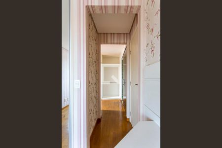 Apartamento à venda com 87m², 2 quartos e 2 vagas Apartamento à venda com 87m², 2 quartos e 2 vagasCorredor da Suite