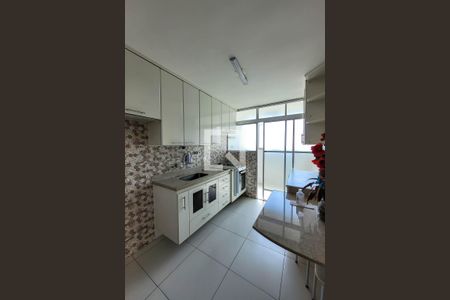 Apartamento à venda com 58m², 2 quartos e 1 vagaCozinha