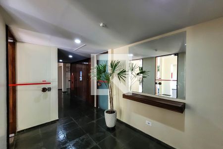 Apartamento à venda com 58m², 2 quartos e 1 vagaHall