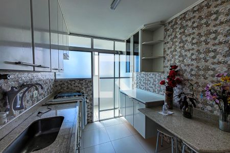 Apartamento à venda com 58m², 2 quartos e 1 vagaCozinha