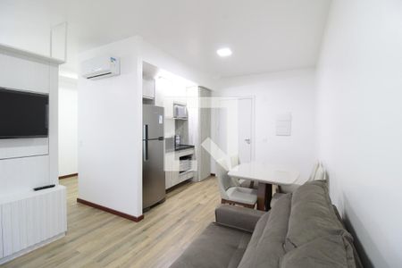 Sala/Cozinha de kitnet/studio à venda com 1 quarto, 36m² em Marechal Rondon, Canoas