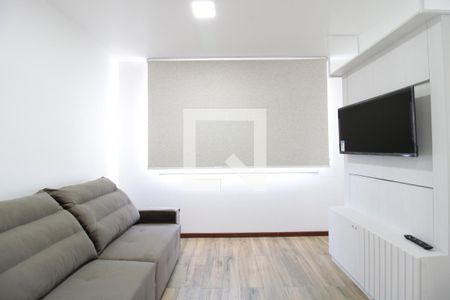 Sala/Cozinha de kitnet/studio à venda com 1 quarto, 36m² em Marechal Rondon, Canoas