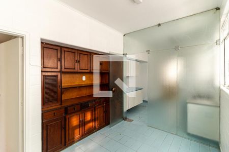Apartamento à venda com 217m², 4 quartos e 2 vagas Apartamento à venda com 217m², 4 quartos e 2 vagasCozinha