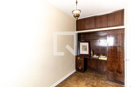 Apartamento à venda com 217m², 4 quartos e 2 vagas Apartamento à venda com 217m², 4 quartos e 2 vagasQuarto 2