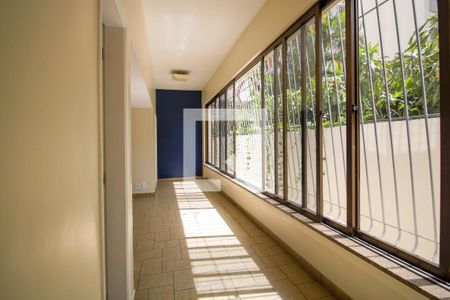 Apartamento para alugar com 260m², 4 quartos e 1 vagaCorredor