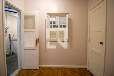 Apartamento para alugar com 260m², 4 quartos e 1 vagaÁrea de Serviço