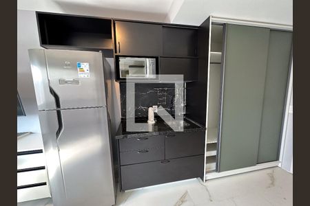 Cozinha de apartamento à venda com 1 quarto, 26m² em Perdizes, São Paulo