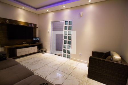 Sala de casa à venda com 2 quartos, 120m² em Vila Regina ( Zona Leste), São Paulo