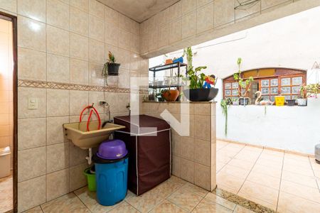 Casa à venda com 238m², 3 quartos e 4 vagas Casa à venda com 238m², 3 quartos e 4 vagasÁrea de Serviço