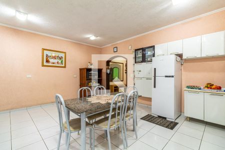 Casa à venda com 238m², 3 quartos e 4 vagas Casa à venda com 238m², 3 quartos e 4 vagasCozinha