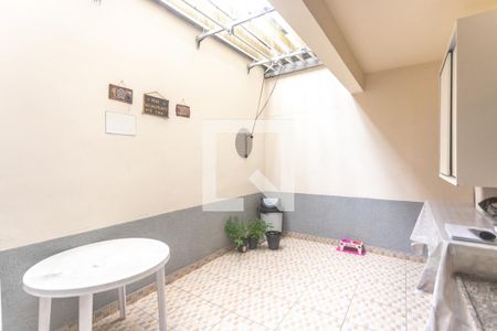 Casa à venda com 198m², 3 quartos e 2 vagasChurrasqueira