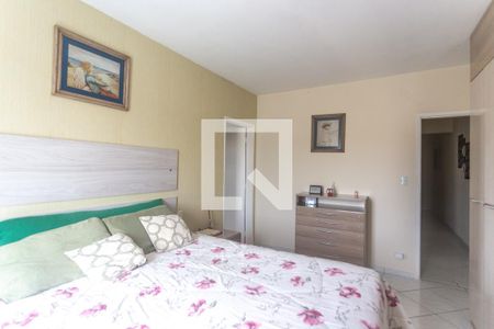 Casa à venda com 198m², 3 quartos e 2 vagasSuíte