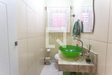 Casa à venda com 198m², 3 quartos e 2 vagasLavabo