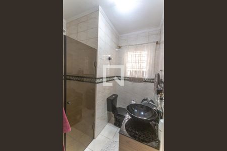 Casa à venda com 198m², 3 quartos e 2 vagasBanheiro social