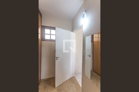 Casa à venda com 198m², 3 quartos e 2 vagasCloset suíte