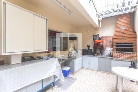 Casa à venda com 198m², 3 quartos e 2 vagasChurrasqueira