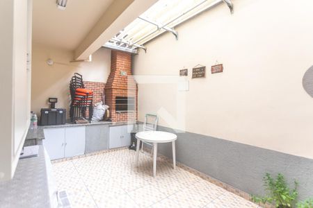Casa à venda com 198m², 3 quartos e 2 vagasChurrasqueira