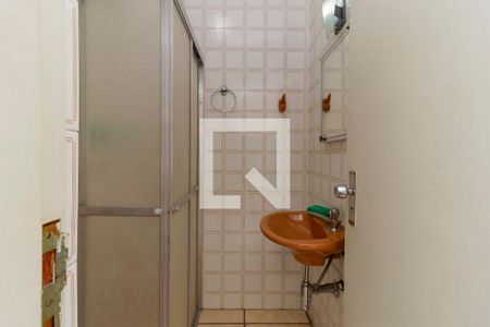 Casa à venda com 220m², 3 quartos e 3 vagas Casa à venda com 220m², 3 quartos e 3 vagasBanheiro