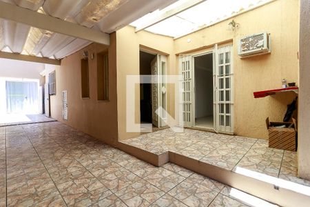 Casa à venda com 220m², 3 quartos e 3 vagas