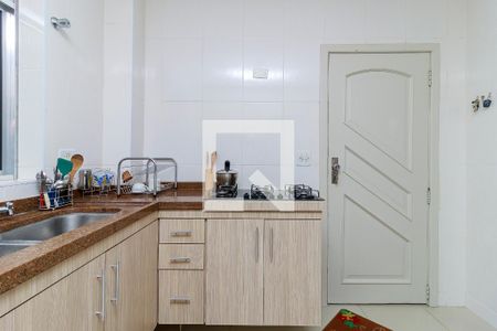 Casa à venda com 220m², 3 quartos e 3 vagas Casa à venda com 220m², 3 quartos e 3 vagasCozinha