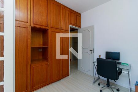 Casa à venda com 220m², 3 quartos e 3 vagas Casa à venda com 220m², 3 quartos e 3 vagasQuarto