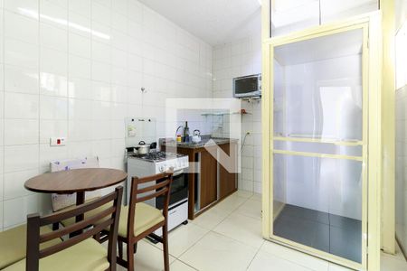 Casa à venda com 220m², 3 quartos e 3 vagas Casa à venda com 220m², 3 quartos e 3 vagasCozinha