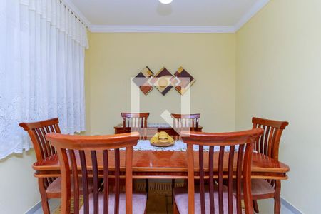 Casa à venda com 220m², 3 quartos e 3 vagas Casa à venda com 220m², 3 quartos e 3 vagasCozinha