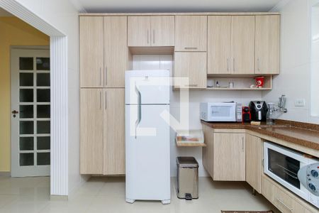 Casa à venda com 220m², 3 quartos e 3 vagas Casa à venda com 220m², 3 quartos e 3 vagasCozinha