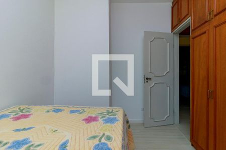 Casa à venda com 220m², 3 quartos e 3 vagas Casa à venda com 220m², 3 quartos e 3 vagasQuarto