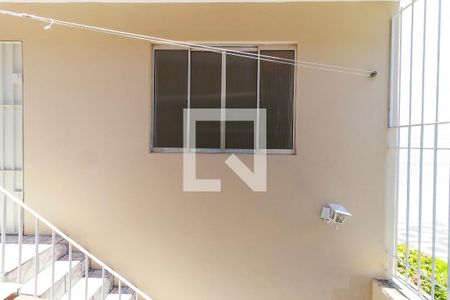 Casa à venda com 220m², 3 quartos e 3 vagas Casa à venda com 220m², 3 quartos e 3 vagasQuarto