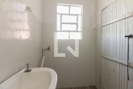 Banheiro  de casa para alugar com 1 quarto, 25m² em Vila Beatriz, São Paulo